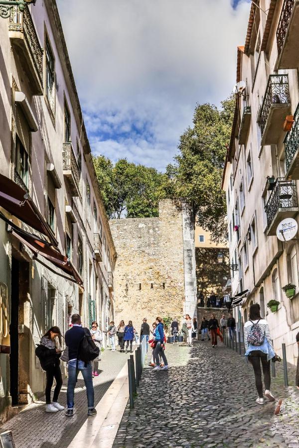 Castelo Apartment - Beautiful Balcony View Lisbon Bagian luar foto